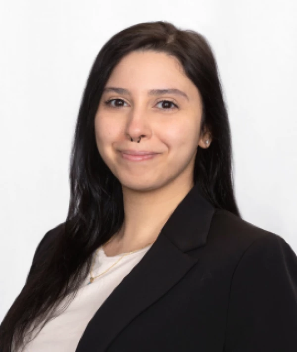 Roberta headshot 2023